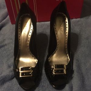 BCBG GIRLS size 9 shoe